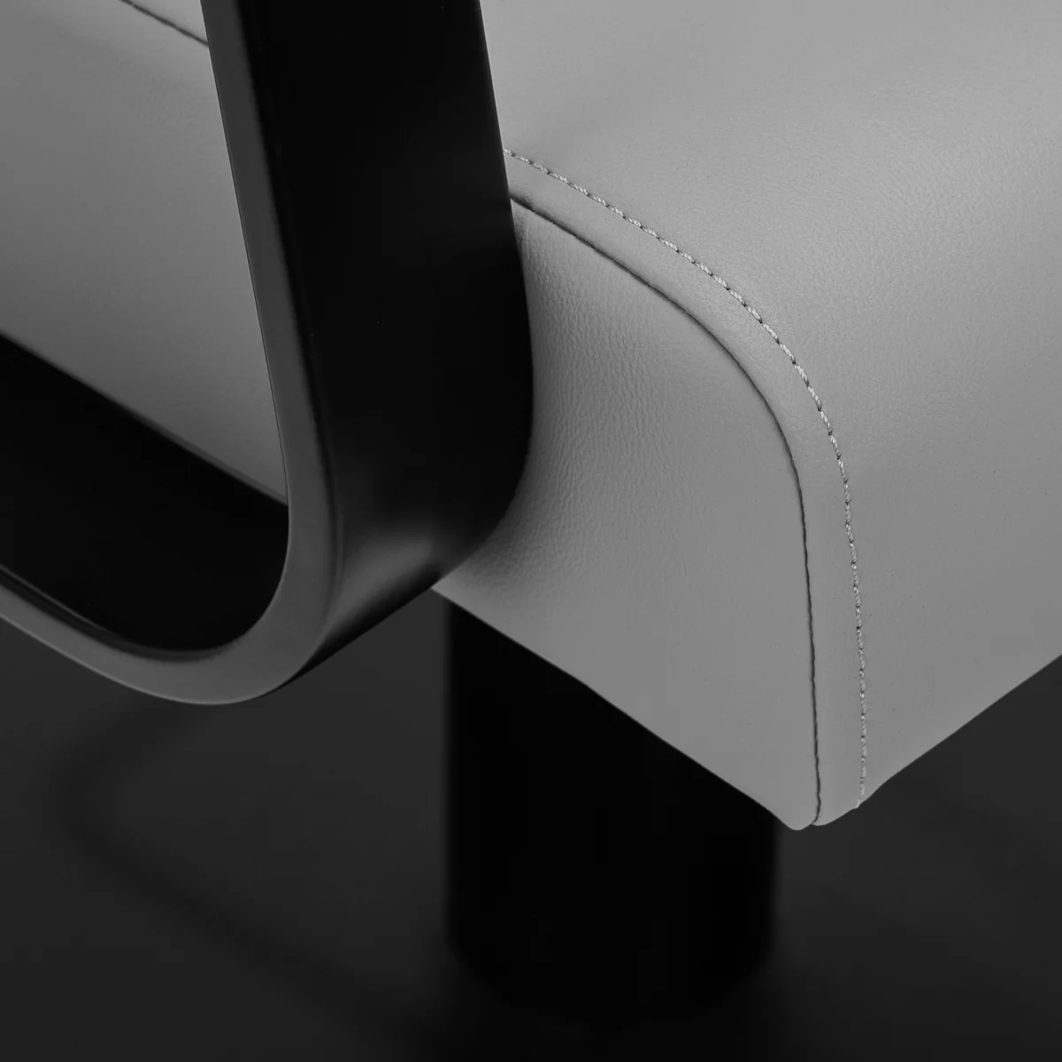 Gabbiano Porto-BM Hairdressing Chair Black & Grey - Image 7