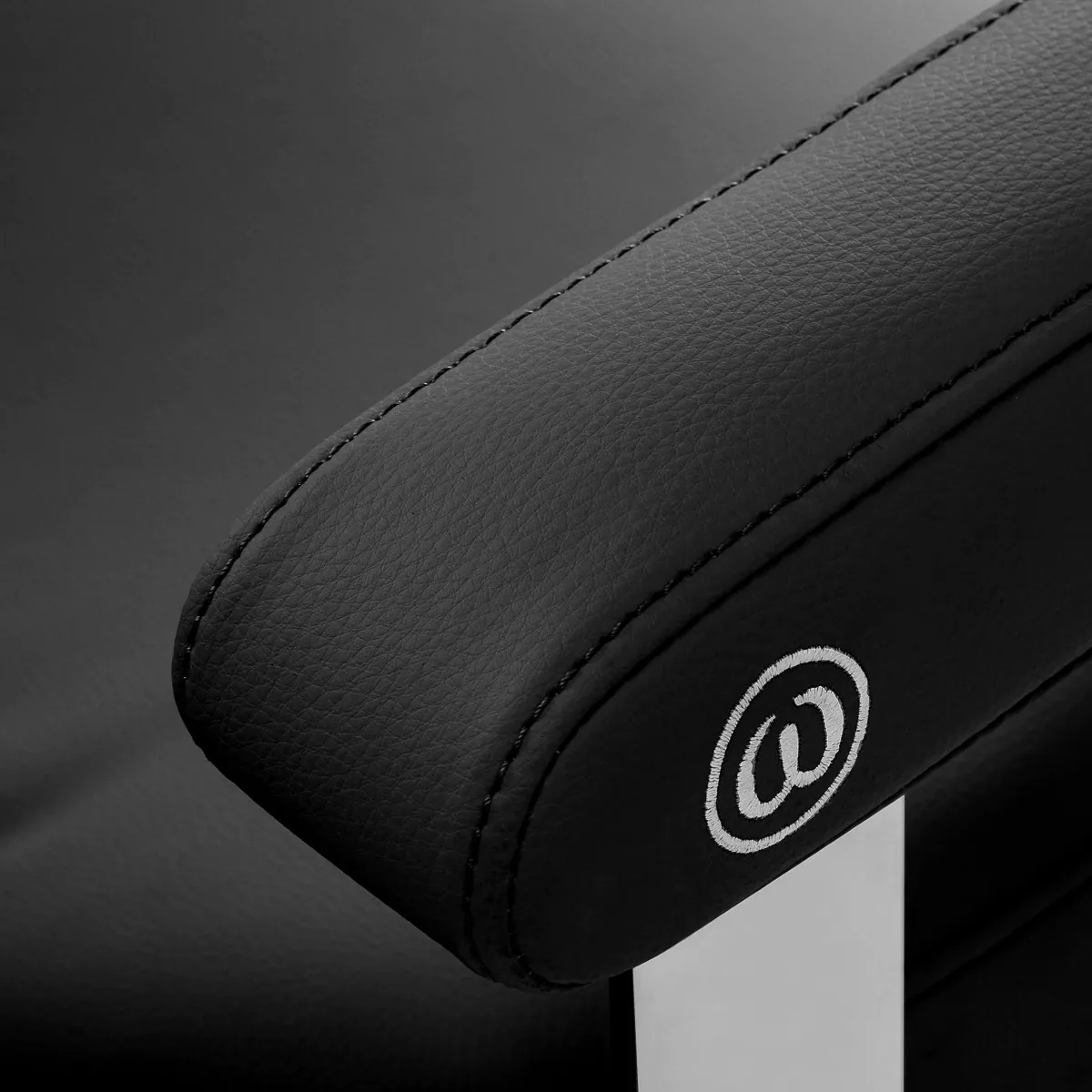 Omega Hairdressing Chair Astra Black - Image 8