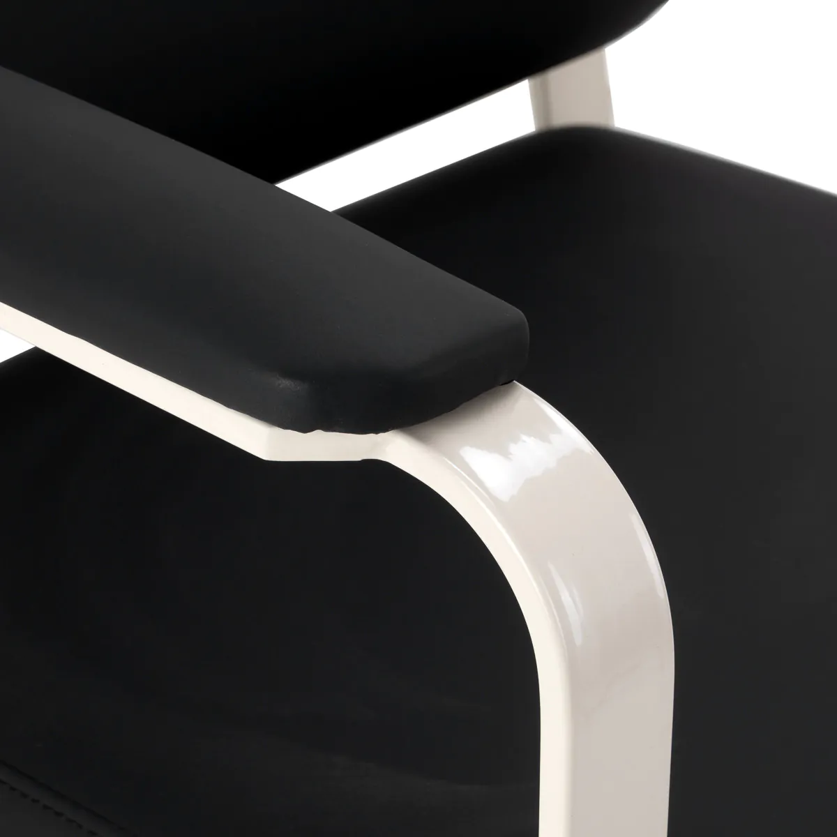 Omega Hairdressing Chair Aurora Black - Image 10