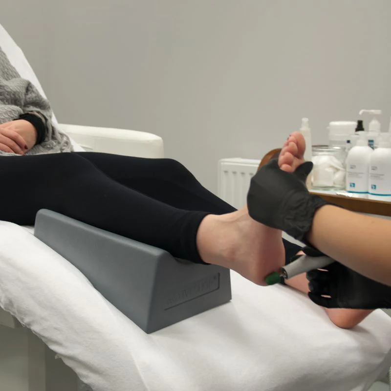 Pedicure Footrest for Beauty Bed White - Image 6