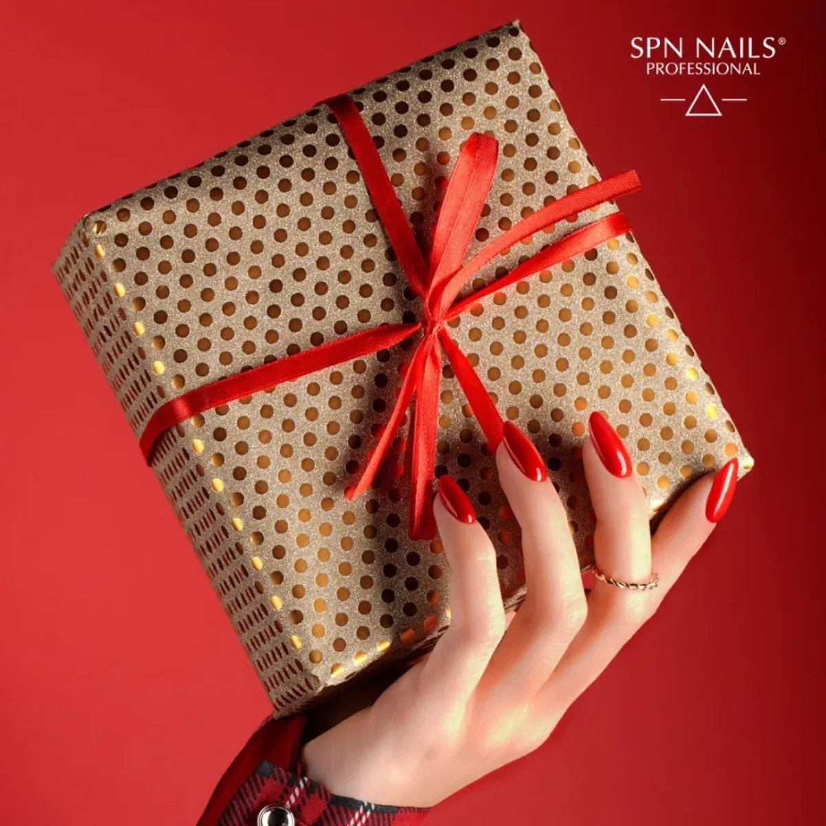 SPN Nails UV/LED Gel Polish 1022 Make a Wish - Image 4