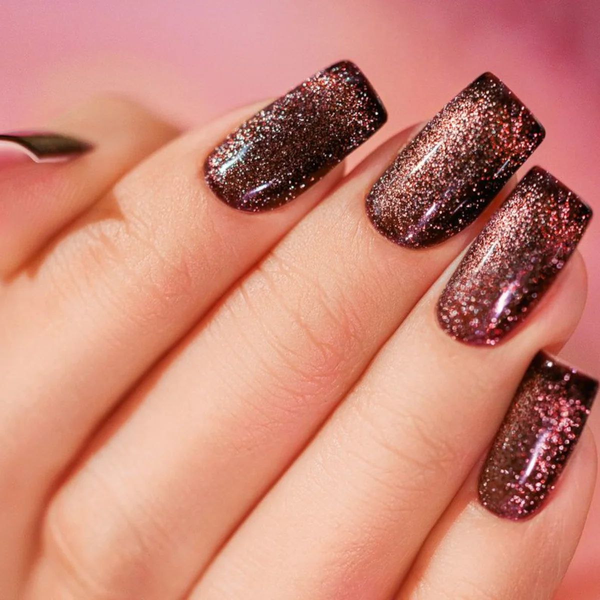 Victoria Vynn Gel Polish Color 427 Sparkle Brownie - Image 2