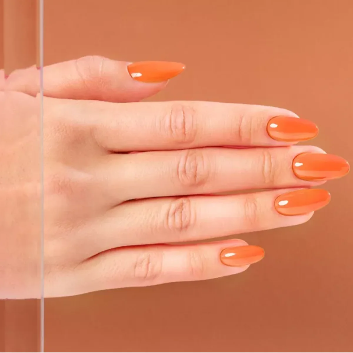 Victoria Vynn Gel Polish Color 437 HelloVynn - Image 3