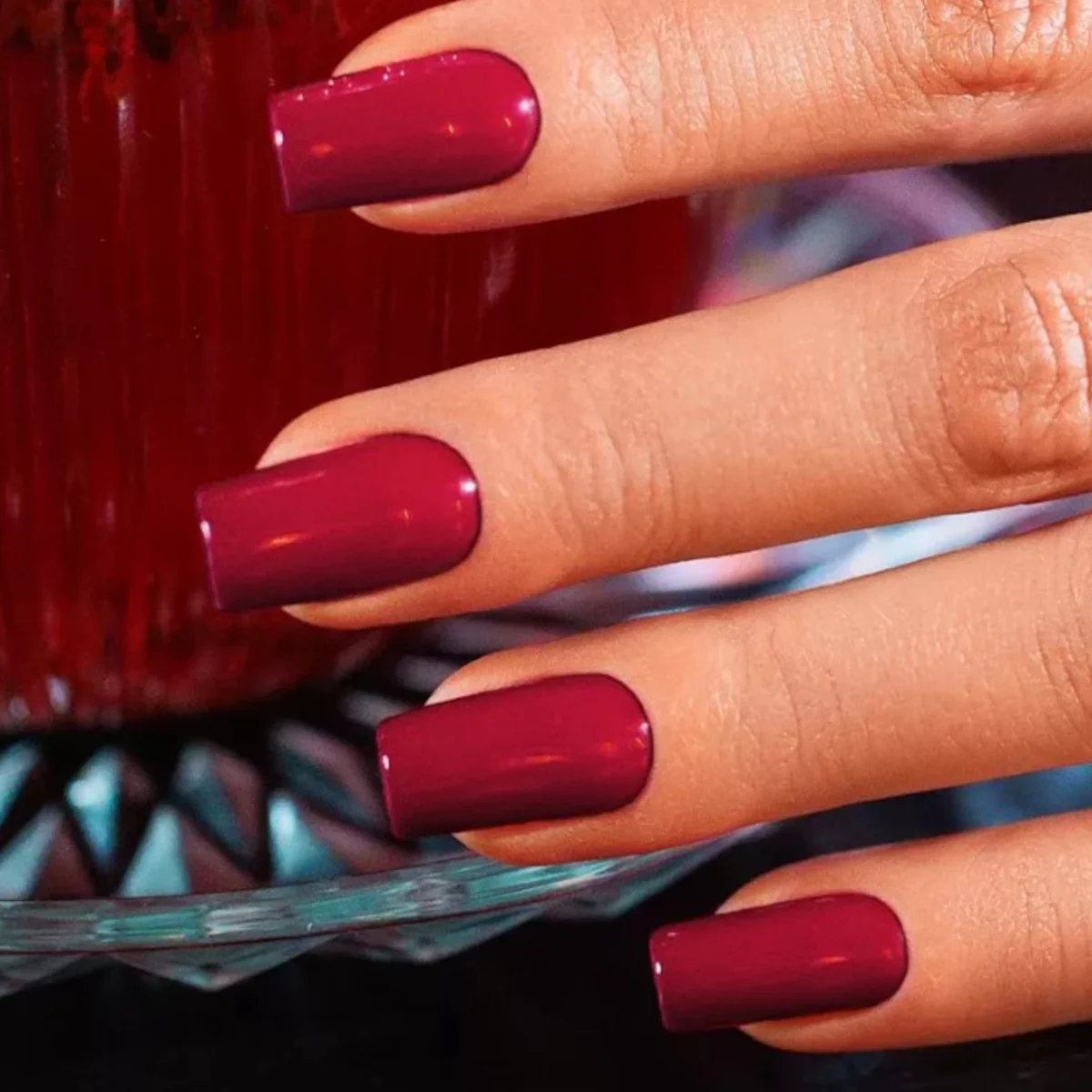 Victoria Vynn Gel Polish Color 441 Redbellion - Image 3